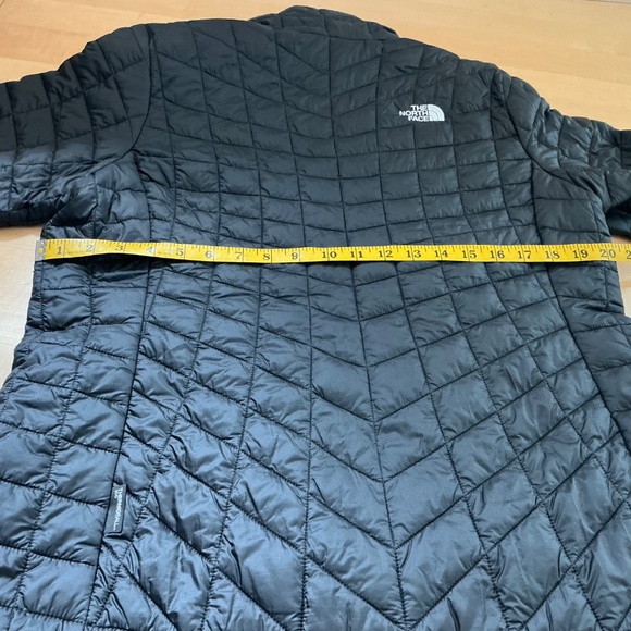 North Face Synthetic Jacket-Large - Picture 5 of 9